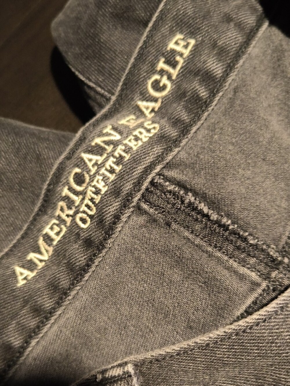 S1140 Mom Jeans Black Wash w/29.5" Inseam👖American Eagle Women's Size 12 - Picture 9 of 10